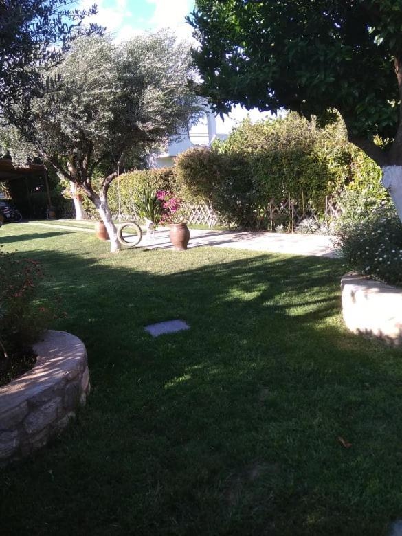Εξοχική Κατοικία Με Κήπο Στην Άβυθο, Αιγίου Rodhodháfni Exterior foto
